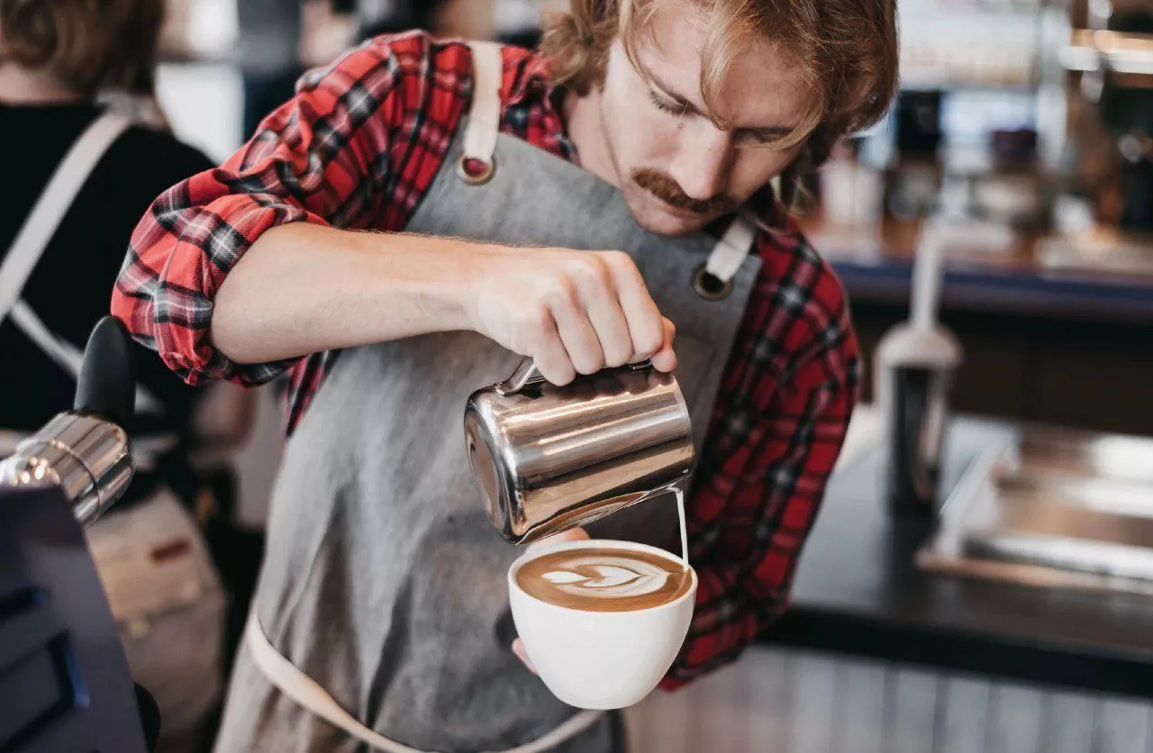 Capa de Barista Especialista em Cafés: Baixe Agora o Curso Completo!