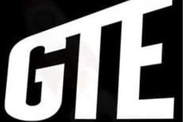 Gestão de Tráfego Escalável: Curso Victor Anjos - Container de dados e gráficos de performance em tela.