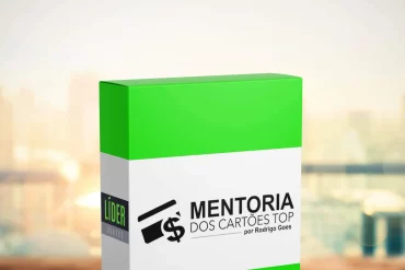 Rodrigo Goes ensinando sobre cartões de crédito com benefícios em sala VIP e viagens.