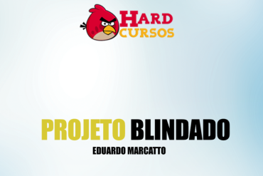 Eduardo Marcato ensinando o método Projeto Blindado para gestão de empresas e equipes.